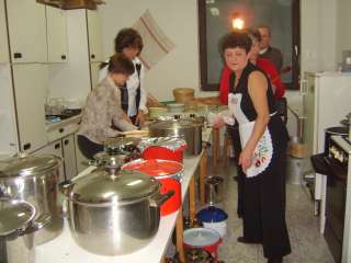 2006-01-14 - 18-57-59 Répafőző verseny-Miklósfa 040.jpg 2006-01-14 - 18-57-59 Répafőző verseny-Miklósfa 040.jpg