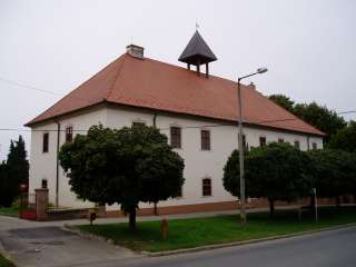 Csurgó, Csokonai u. 24. 1.kép.jpg Csurgó, Csokonai u. 24. 1.kép.jpg