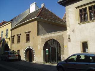 Sopron, Új u. 22-24.jpg Sopron, Új u. 22-24.jpg